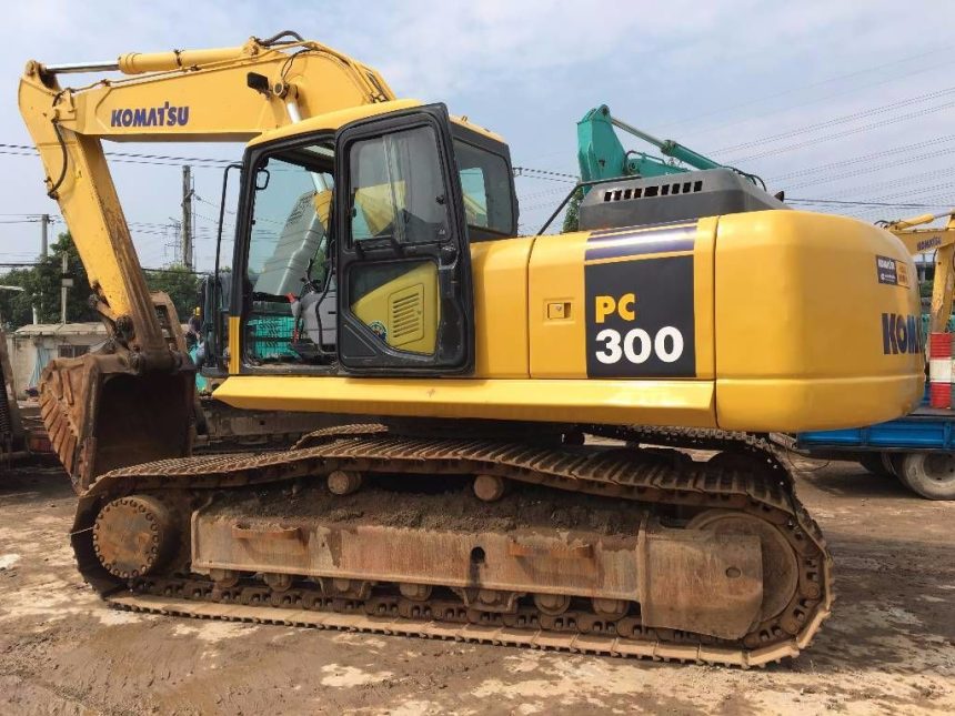 Komatsu PC300 в аренду